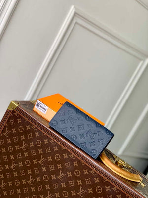 LV M66540 Louis Vuitton Brazza Wallet Navy Blue - Default Title - View 1