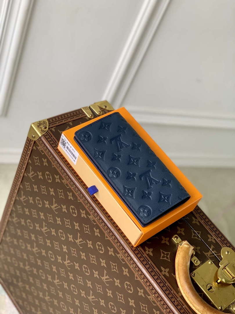LV M66540 Louis Vuitton Brazza Wallet Navy Blue - Default Title - View 3