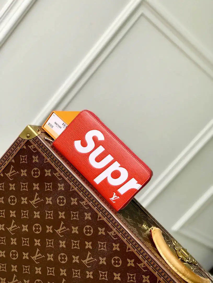 LV M67548 Zippy Wallet Louis Vuitton x Supreme leather Red