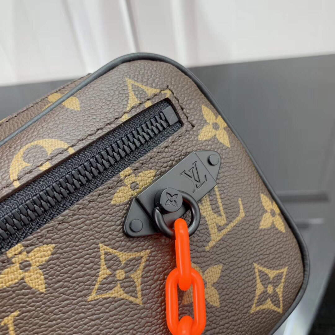 LV M68321 Louis Vuitton Pochette Volga Bag Brown - Default Title - View 5