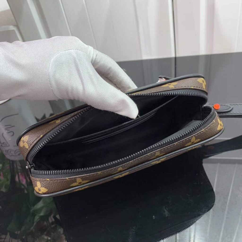 LV M68321 Louis Vuitton Pochette Volga Bag Brown