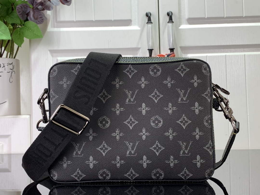 LV M69443 Louis Vuitton Trio Messenger Bag Monogram - Default Title - View 3