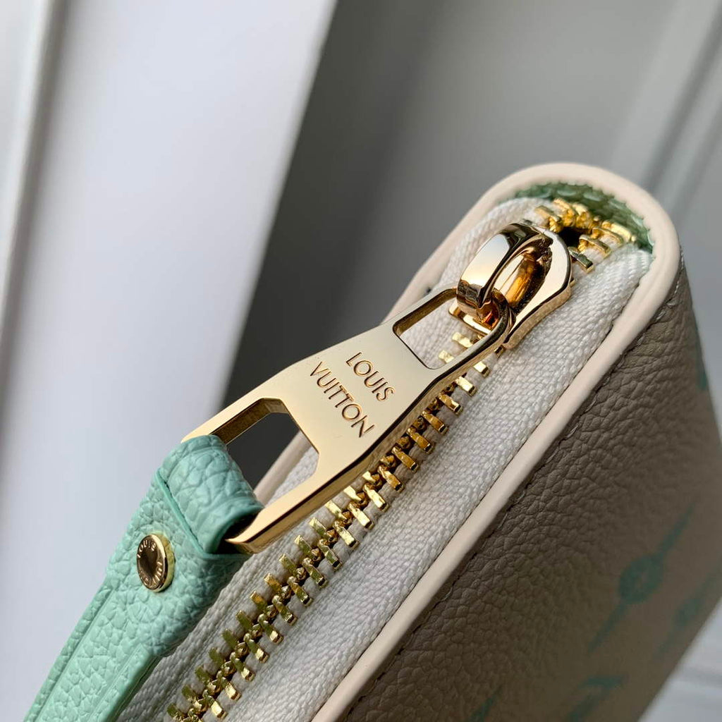 LV M69794 Louis Vuitton Zippy Wallet Matcha green