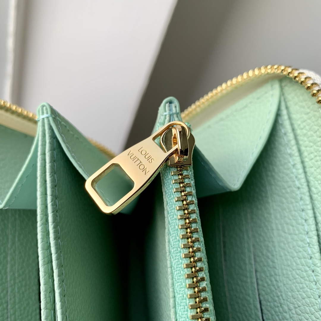 LV M69794 Louis Vuitton Zippy Wallet Matcha green