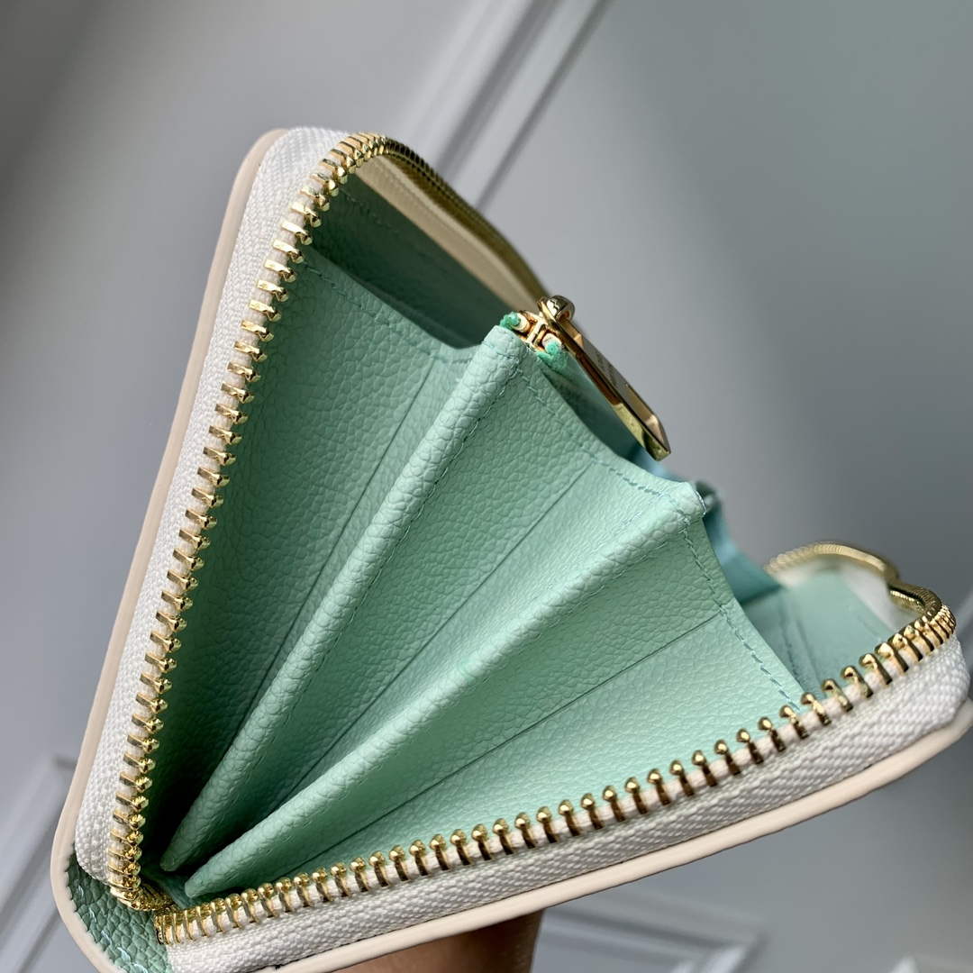 LV M69794 Louis Vuitton Zippy Wallet Matcha green