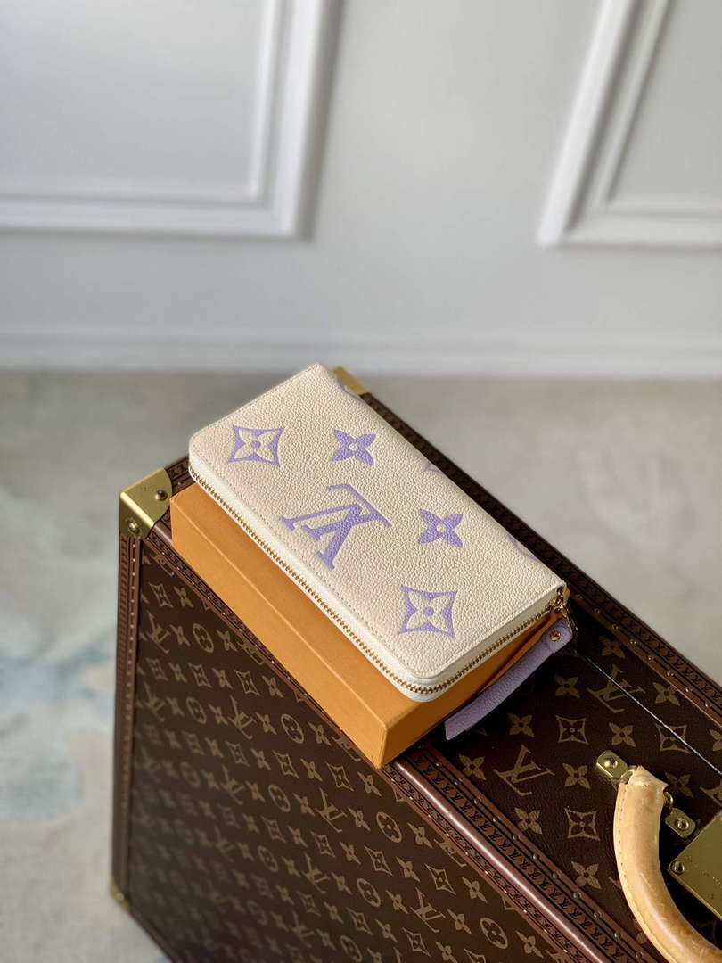 LV M69794 Louis Vuitton Zippy Wallet Taro Purple