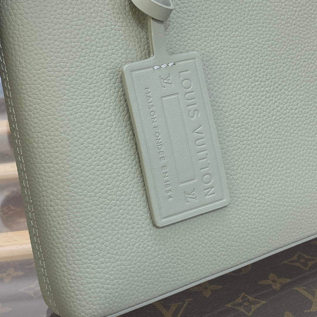 LV M69837 Louis Vuitton Takeoff Pouch Bag Asphalt gray