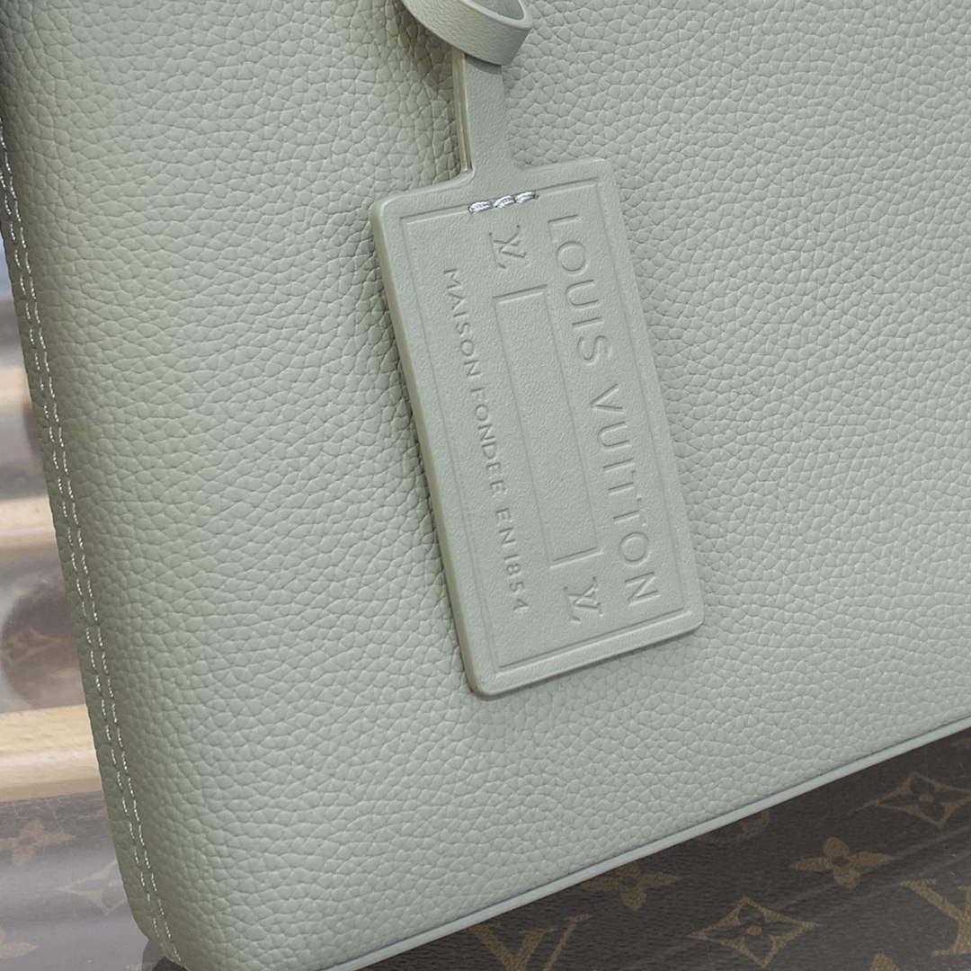 LV M69837 Louis Vuitton Takeoff Pouch Bag Asphalt gray
