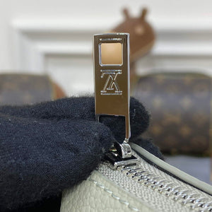 LV M69837 Louis Vuitton Takeoff Pouch Bag Asphalt gray - Default Title - View 7