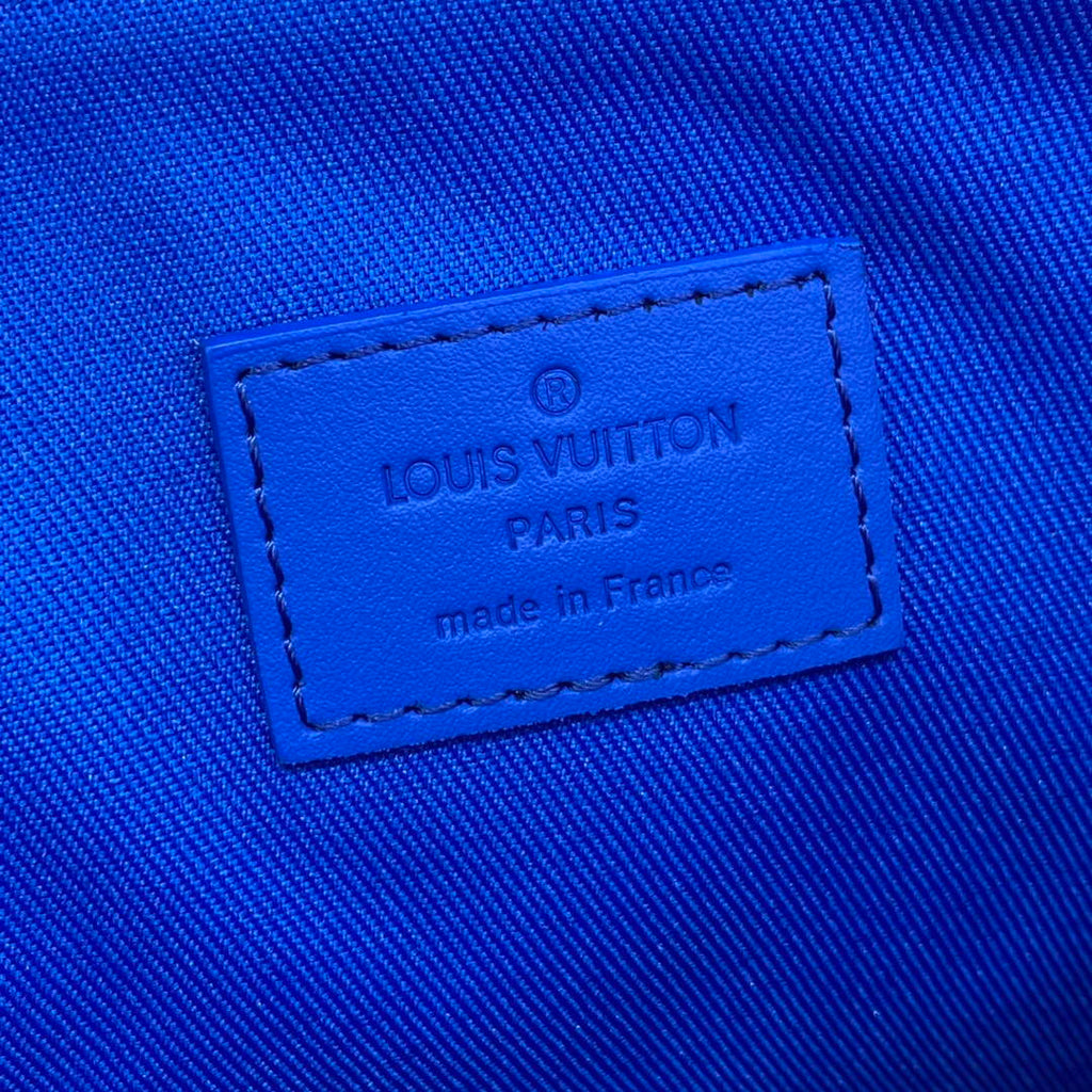 LV M69837 Louis Vuitton Takeoff Pouch Bag Dop blue