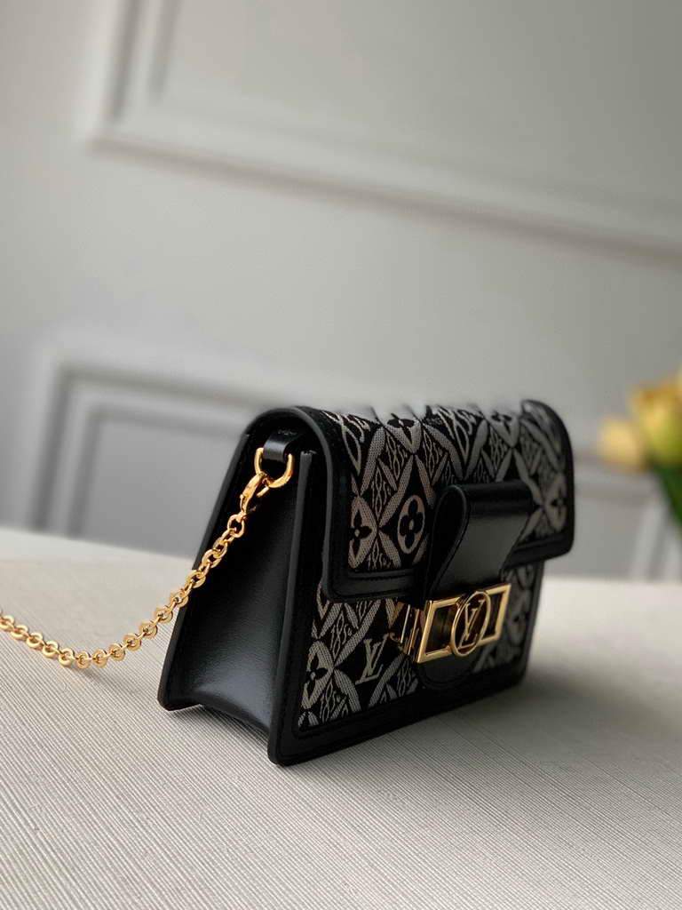 LV M69992 Louis Vuitton  Since 1854 Dauphine Chain Wallet Monogram Black