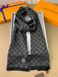 LV M70517 Louis Vuitton Petit Damier Scarf  L60153