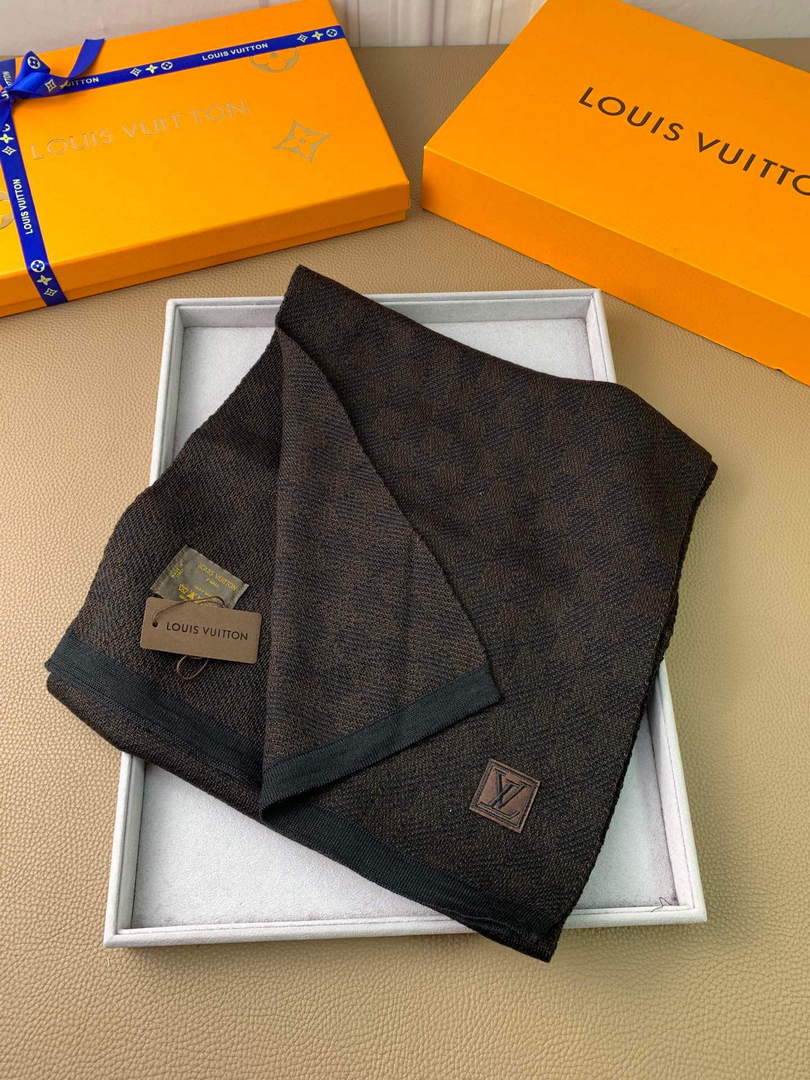 LV M70517 Louis Vuitton Petit Damier Scarf  L60154