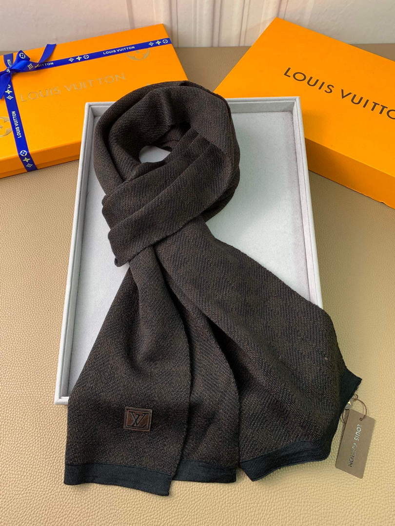 LV M70517 Louis Vuitton Petit Damier Scarf  L60154