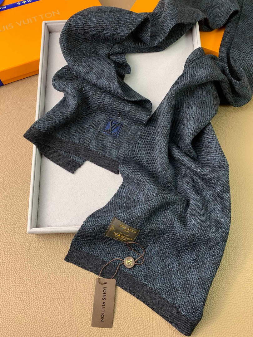 LV M70517 Louis Vuitton Petit Damier Scarf  L60155