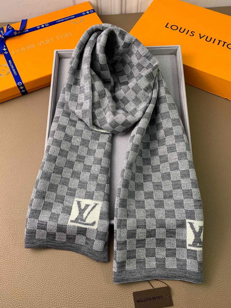 LV M70517 Louis Vuitton Petit Damier Scarf  L60156