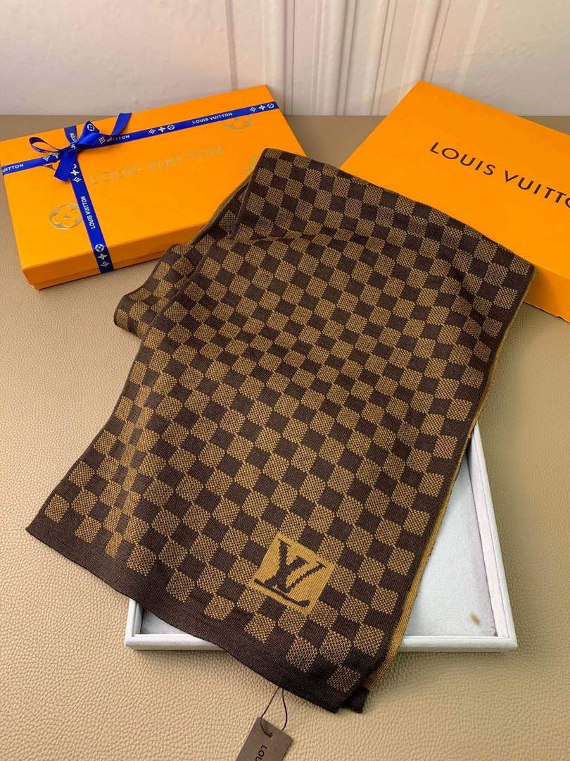 LV M70517 Louis Vuitton Petit Damier Scarf  L60158