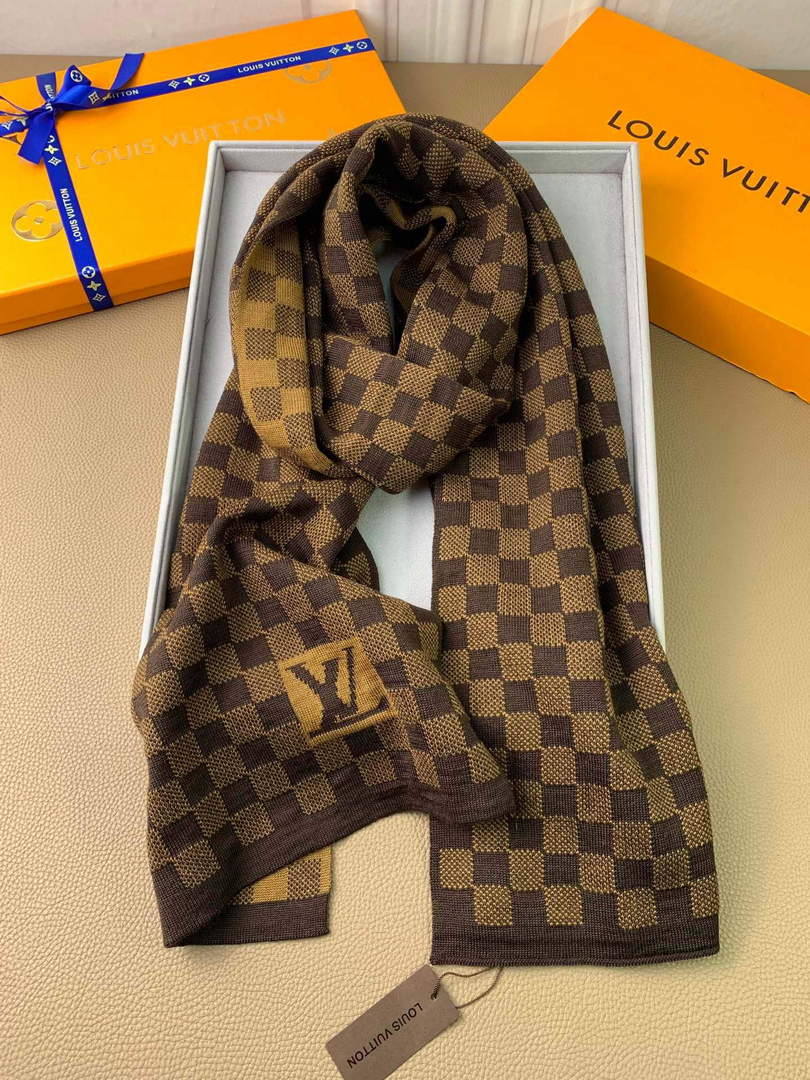 LV M70517 Louis Vuitton Petit Damier Scarf  L60158