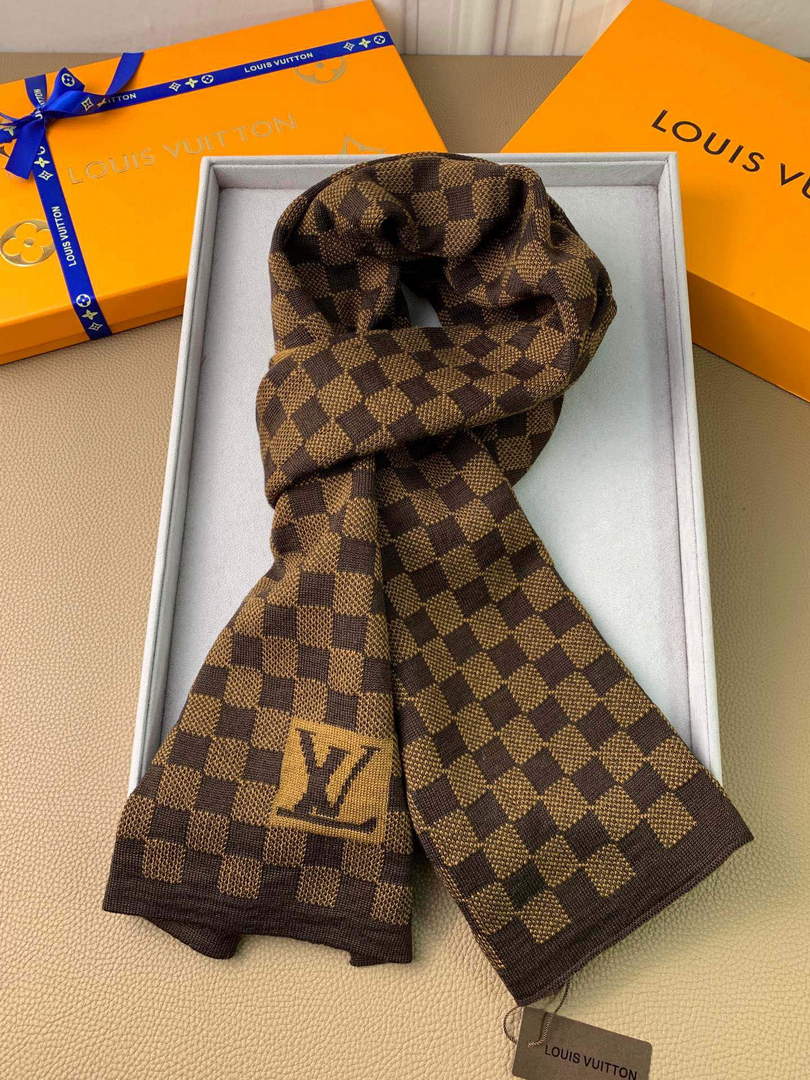 LV M70517 Louis Vuitton Petit Damier Scarf  L60158