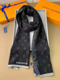 LV M70517 Louis Vuitton Petit Damier Scarf  L60159