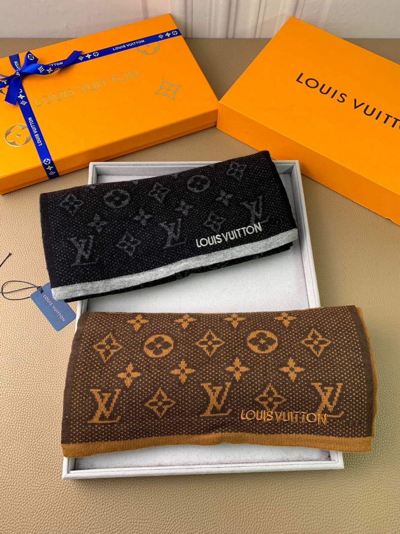 LV M70517 Louis Vuitton Petit Damier Scarf  L60160