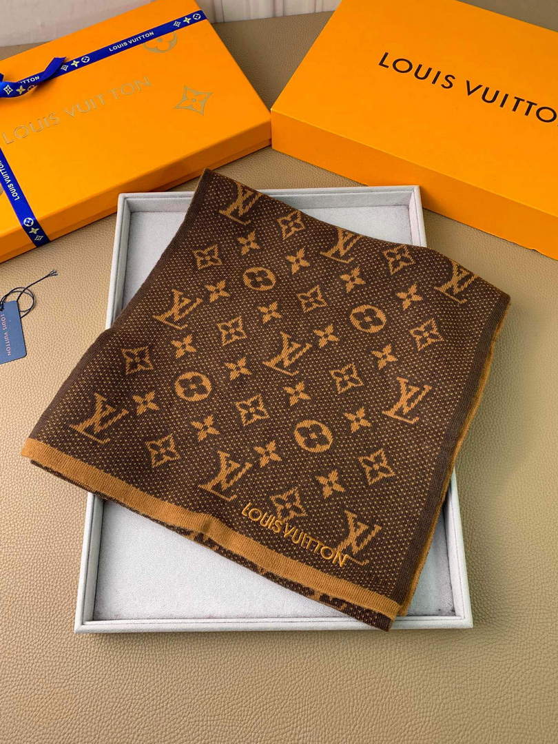 LV M70517 Louis Vuitton Petit Damier Scarf  L60160