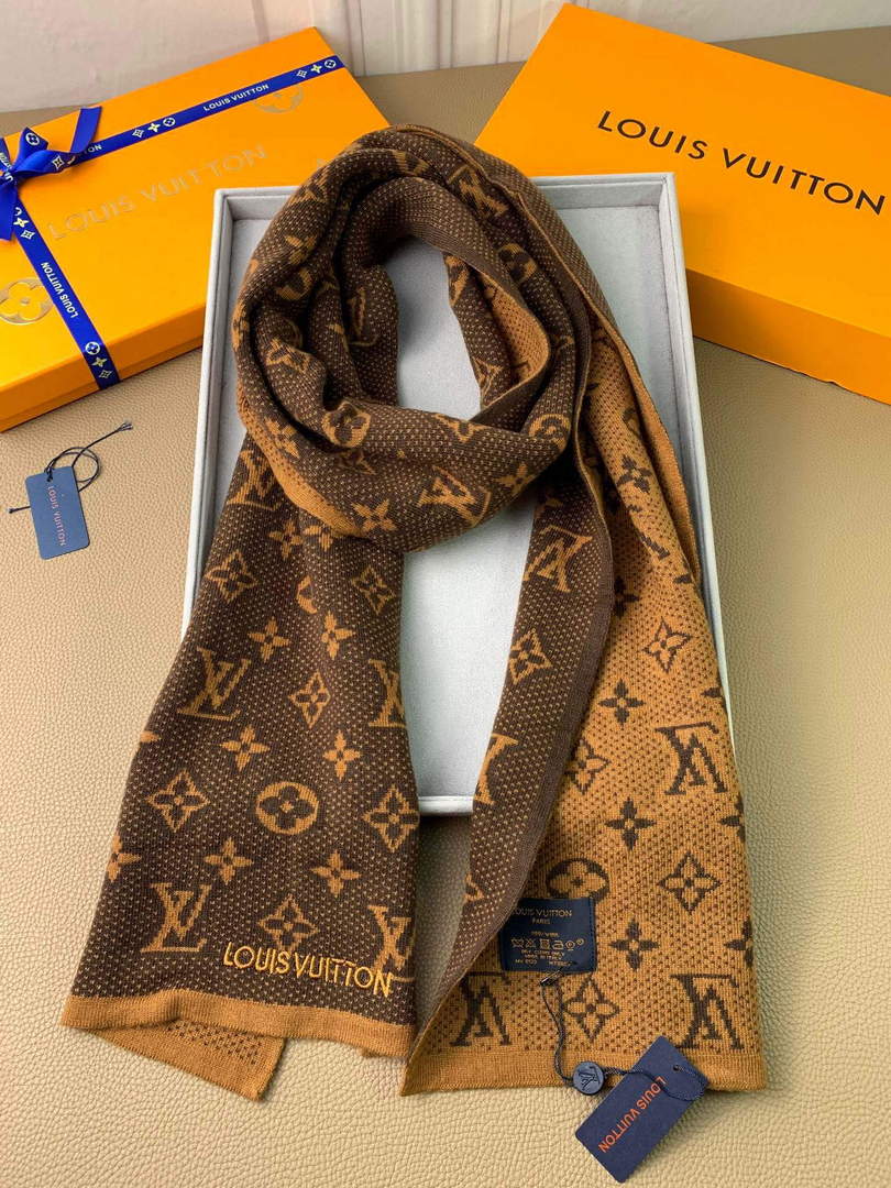 LV M70517 Louis Vuitton Petit Damier Scarf  L60160