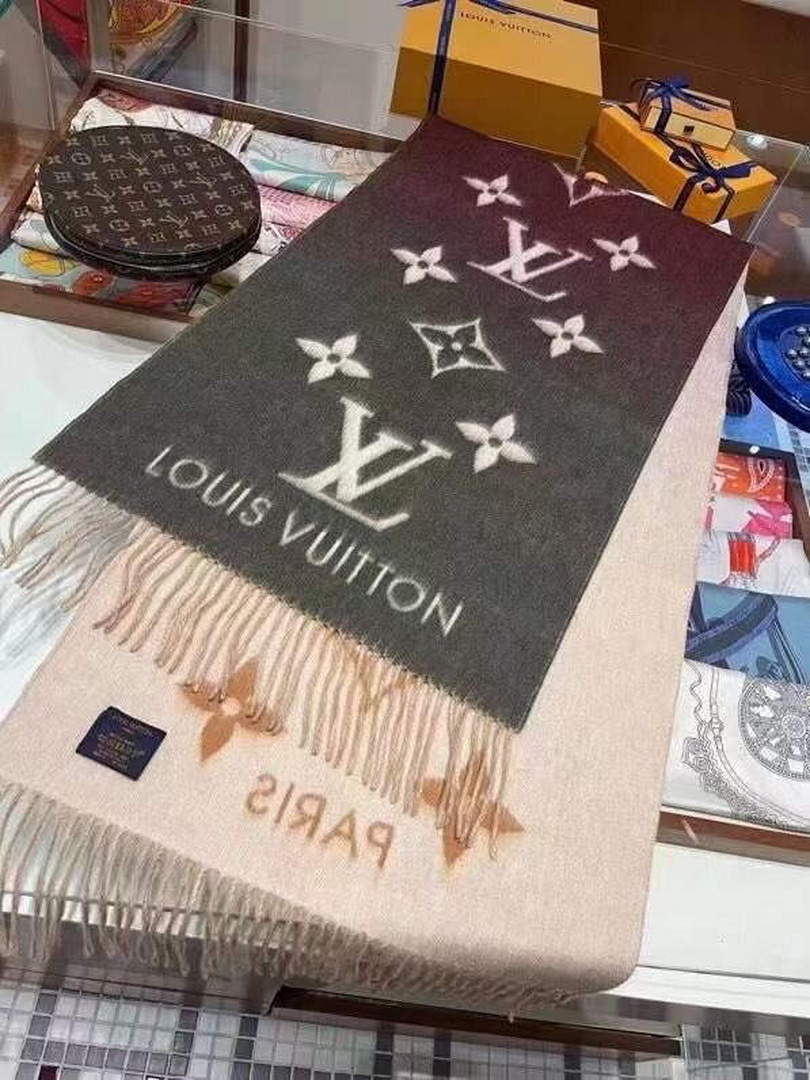 LV M70868 Louis Vuitton Reykjavik Gradient Scarf L60169