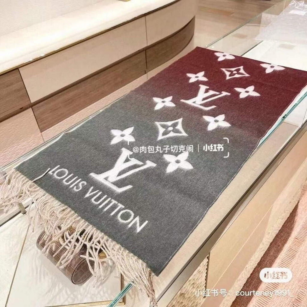 LV M70868 Louis Vuitton Reykjavik Gradient Scarf L60170