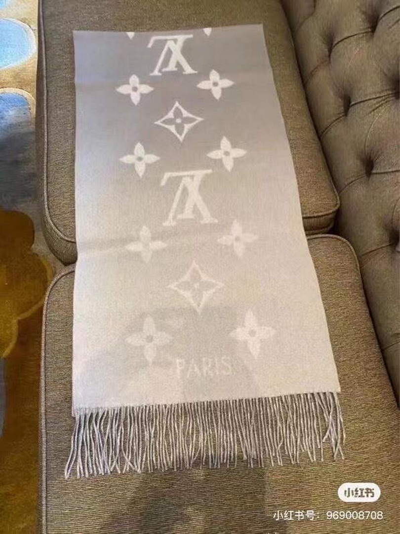 LV M70868 Louis Vuitton Reykjavik Gradient Scarf L60171