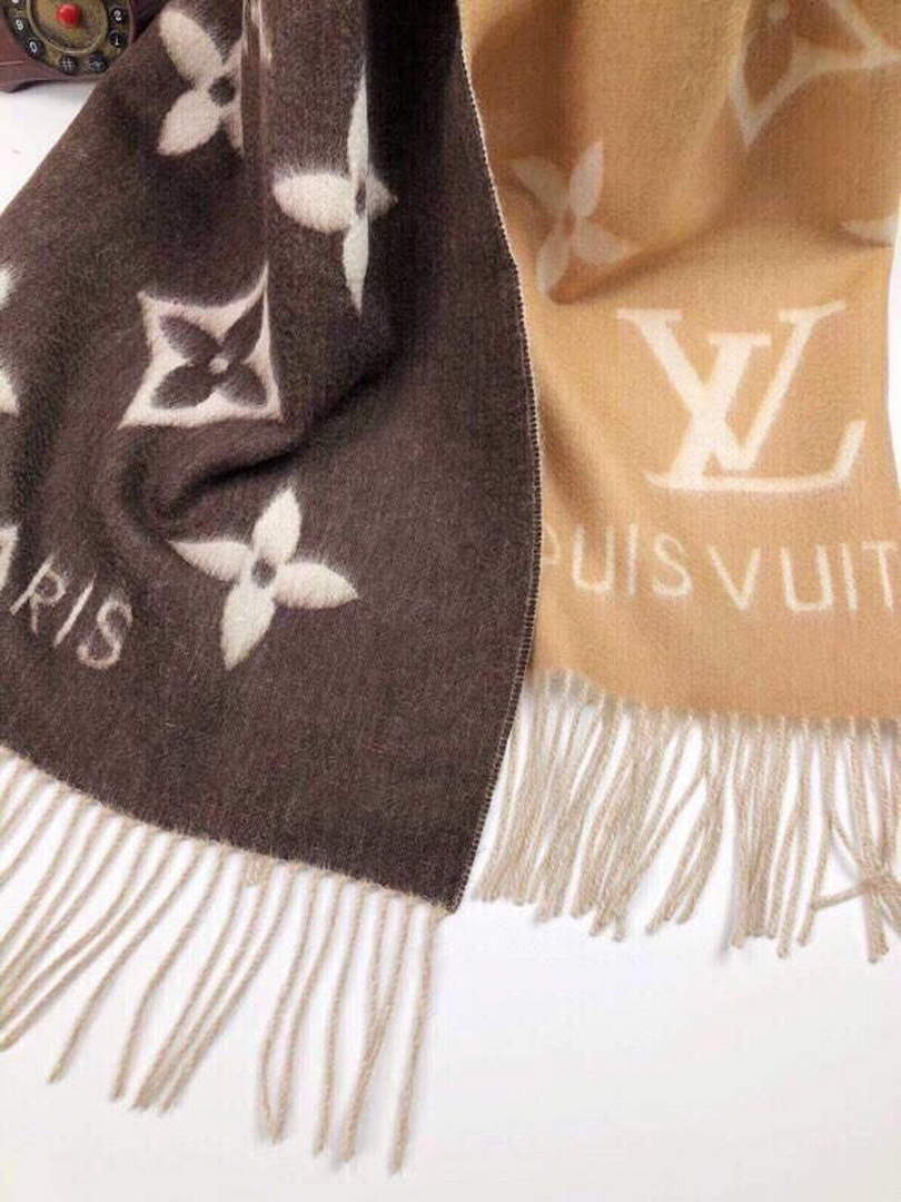 LV M70868 Louis Vuitton Reykjavik Gradient Scarf L60173