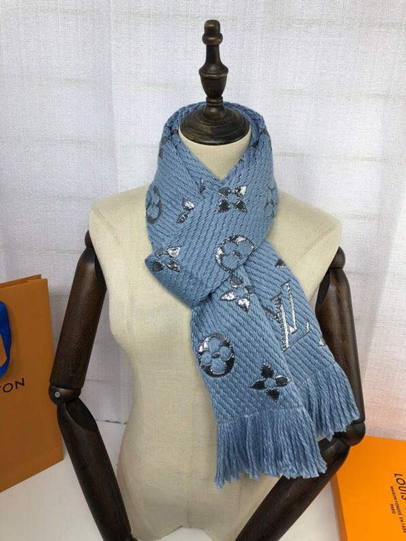 LV M72432 Louis Vuitton Logomania Scarf L60135