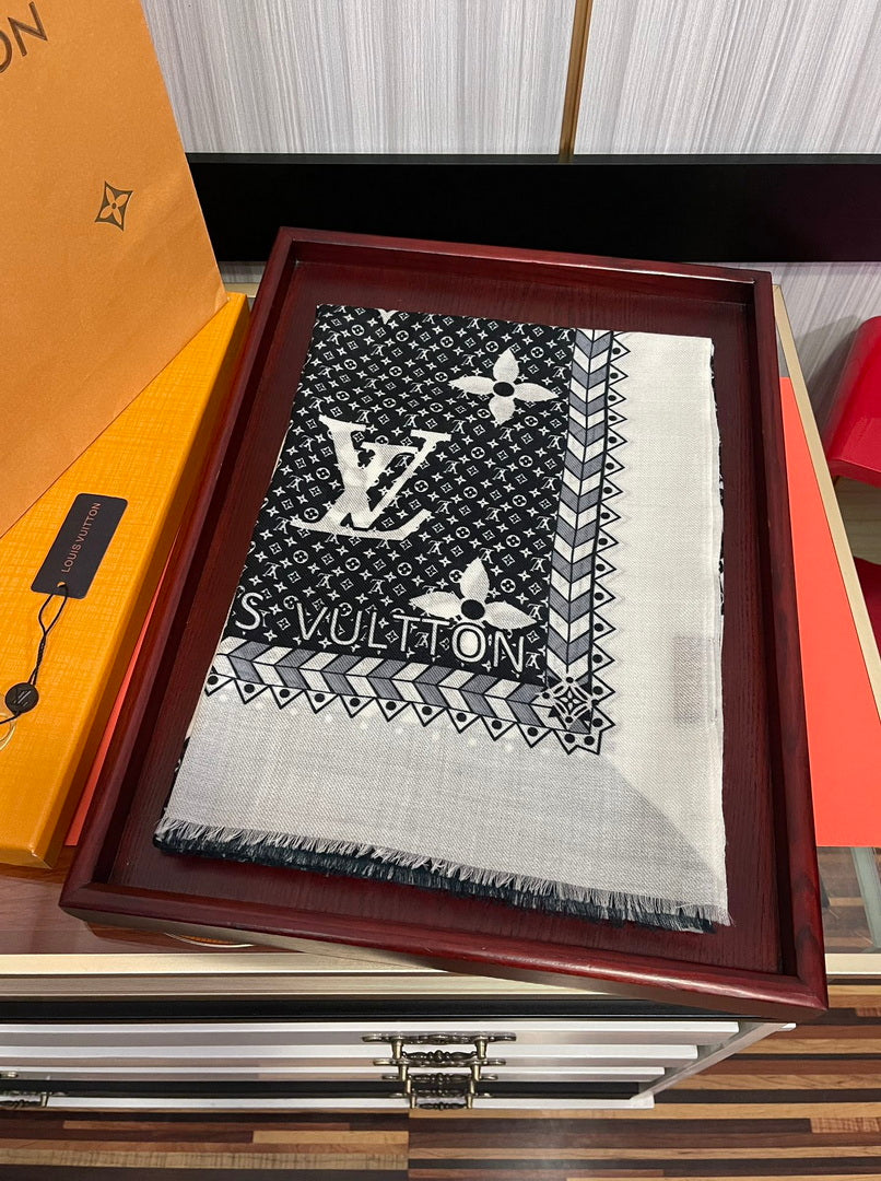 LV M73675 Louis Vuitton Fashion Printing Scarf Stole L60186