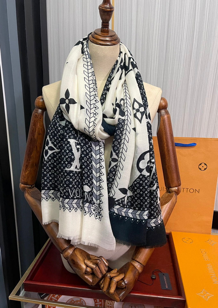 LV M73675 Louis Vuitton Fashion Printing Scarf Stole L60186 - Default Title - View 1