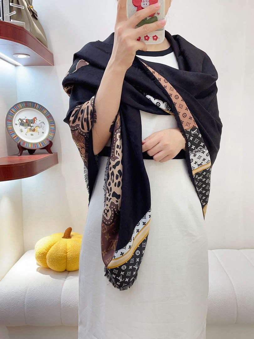 LV M74357 Louis Vuitton Be Mindful Monogram Shawl L38910