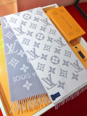 LV M77727 Louis Vuitton LV Essential Scarf  L60216 - Default Title - View 2