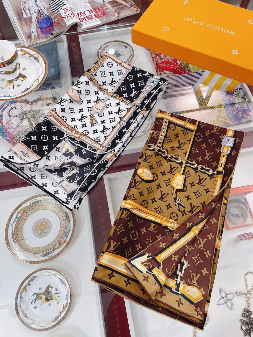 LV M78667 Louis Vuitton Monogram Confidential square Scarf L60196