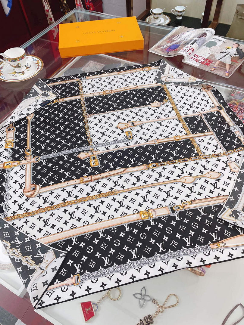 LV M78667 Louis Vuitton Monogram Confidential square Scarf L60196