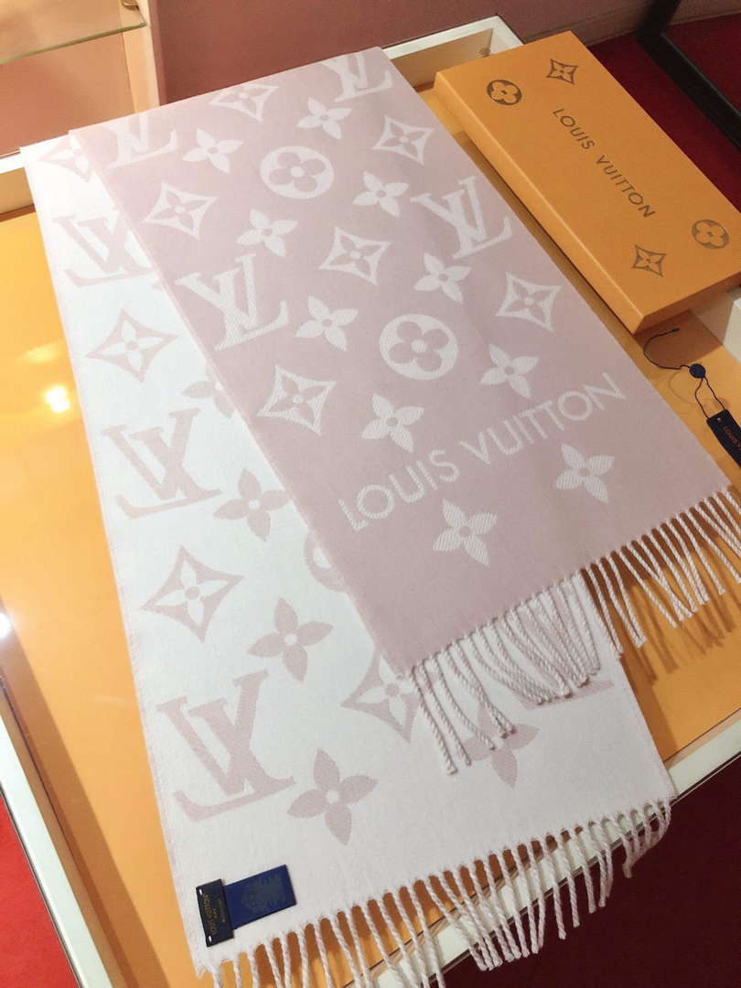 LV M77854 Louis Vuitton LV Essential Scarf  L60215 - Default Title - View 1