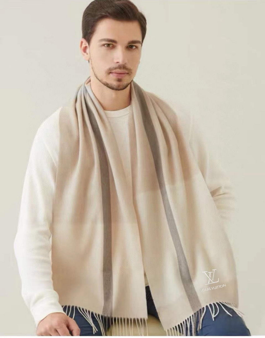 LV M77935 Louis Vuitton LV Varsity Scarf L60214