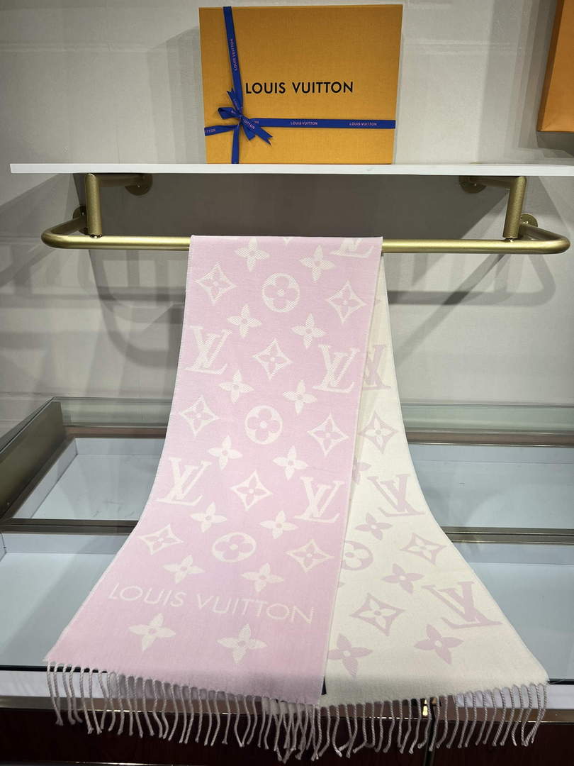 LV M78124 Louis Vuitton Reykjavik Scarf  L60164