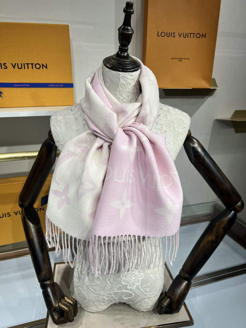LV M78124 Louis Vuitton Reykjavik Scarf  L60164