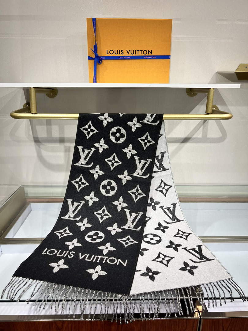 LV M78124 Louis Vuitton Reykjavik Scarf  L60167