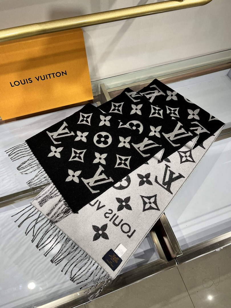 LV M78124 Louis Vuitton Reykjavik Scarf  L60167