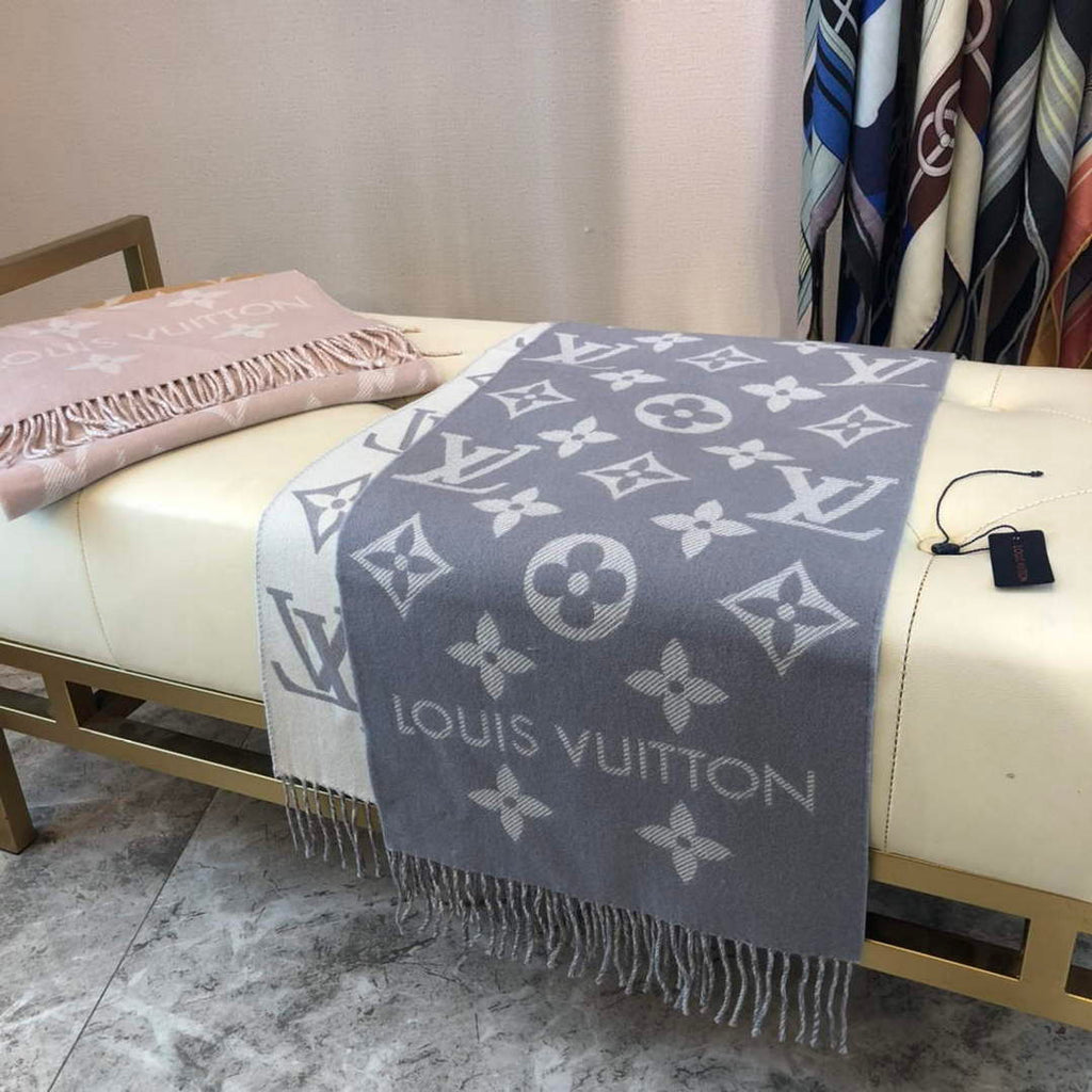 LV M78124 Louis Vuitton Reykjavik Scarf  L60165