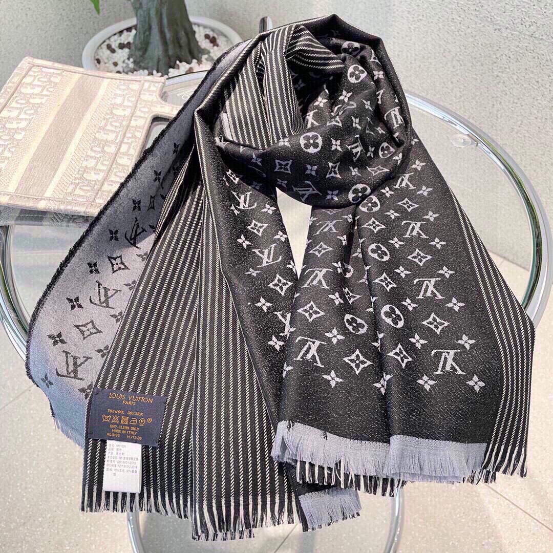 LV M78161 Louis Vuitton Monogram Classic Shawl Scarf L60201