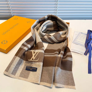 LV M78161 Louis Vuitton Monogram Classic Shawl Scarf L60202 - Default Title - View 5
