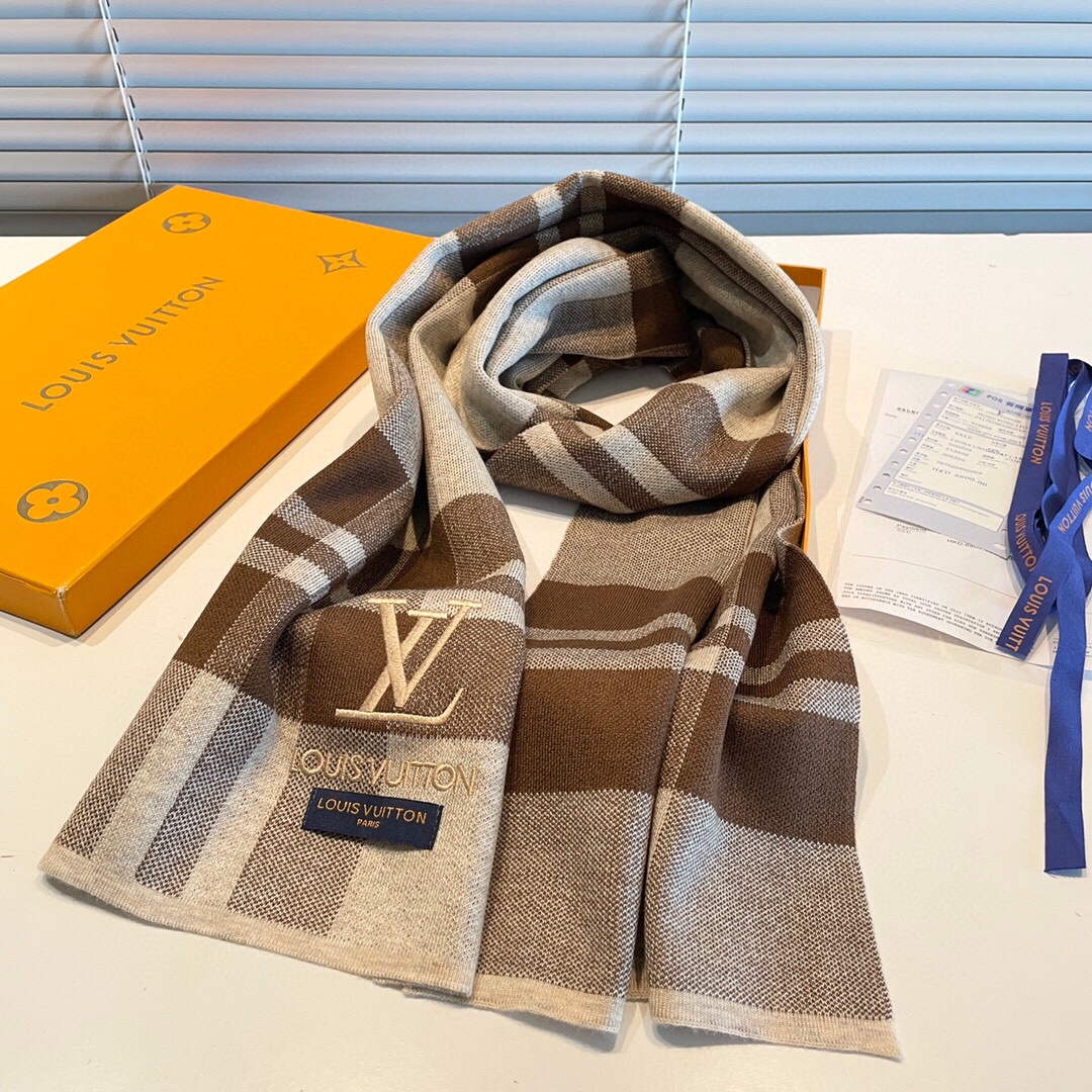 LV M78161 Louis Vuitton Monogram Classic Shawl Scarf L60202
