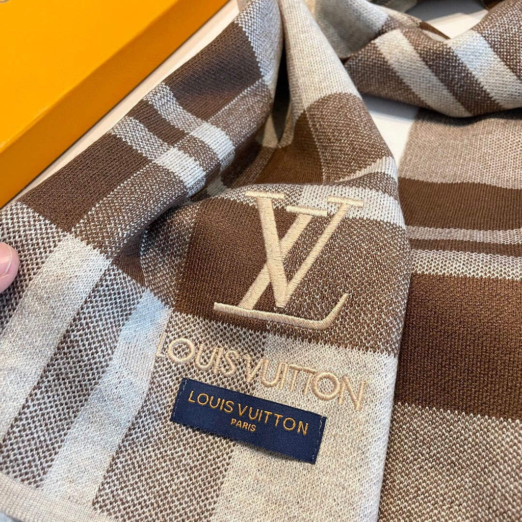 LV M78161 Louis Vuitton Monogram Classic Shawl Scarf L60202