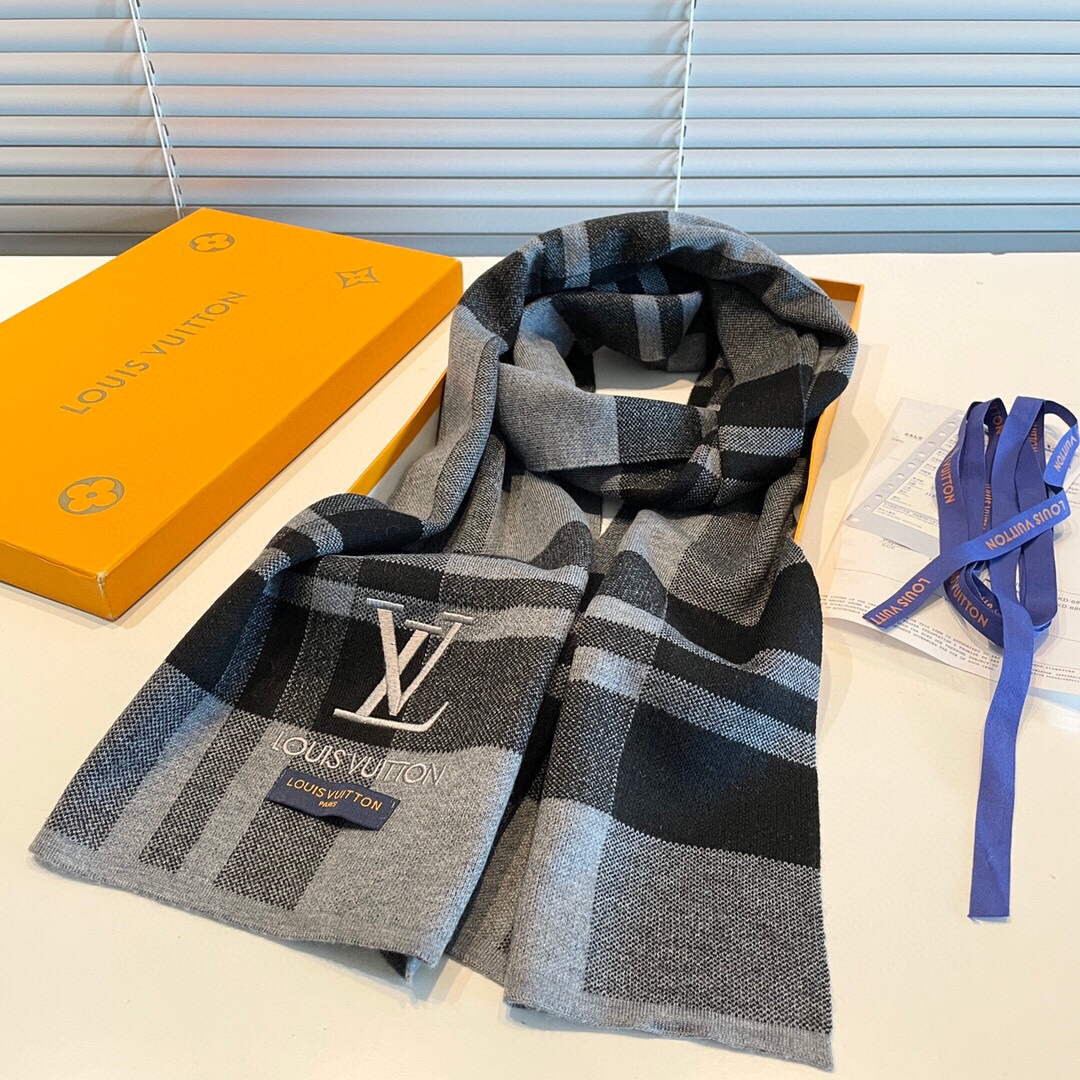 LV M78161 Louis Vuitton Monogram Classic Shawl Scarf L60204